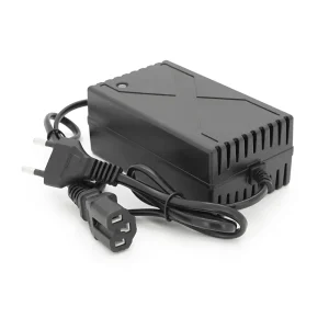Автоматическое ЗУ для аккумуляторов 12V, 1.5A, 3-pin разъем (AGM / Gel / Lead)